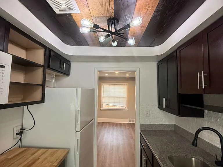 2600 Warrensville Center Rd #2 — Photo 9