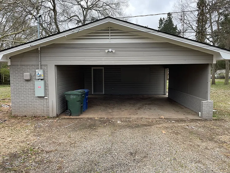 4201 Lamar Ave — Photo 3