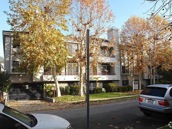 2nd image of 10933 Huston St APT 215