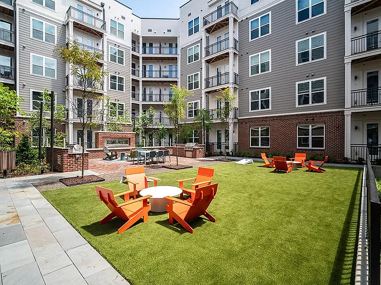 The Belhaven Apartments — Photo 38