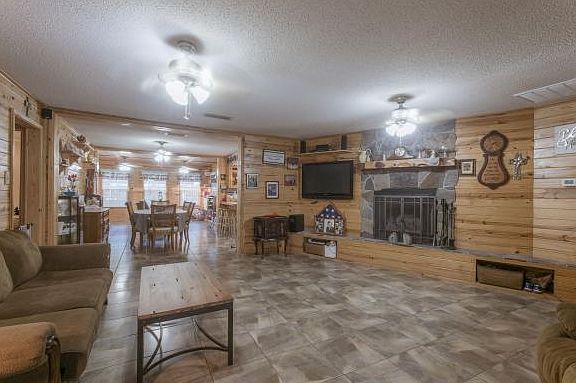 4th image of 3421 St Hwy 7 E