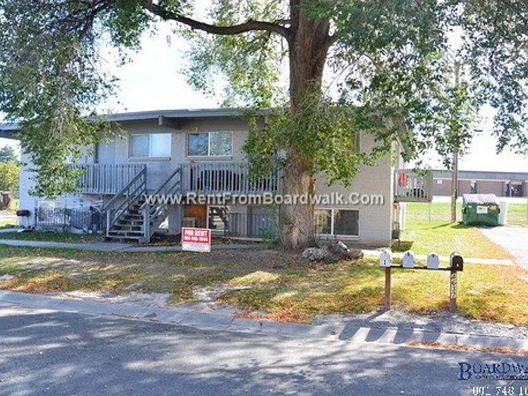 4637 W Harman Dr #2 — Photo 1