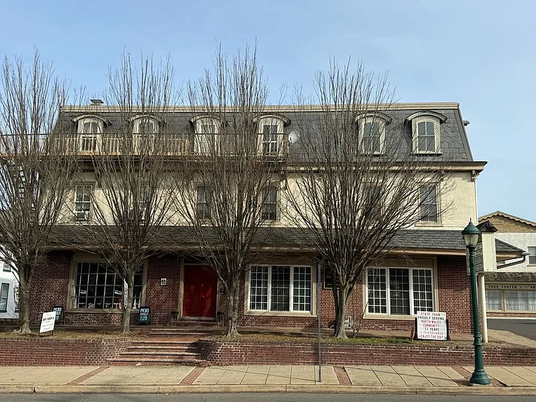 123 S Main St — Photo 12