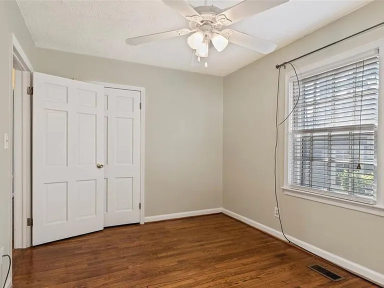 400 Rush Rd — Photo 30