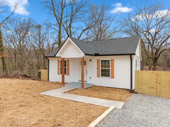 1884 Cumberland Heights Rd, Clarksville, TN 37040