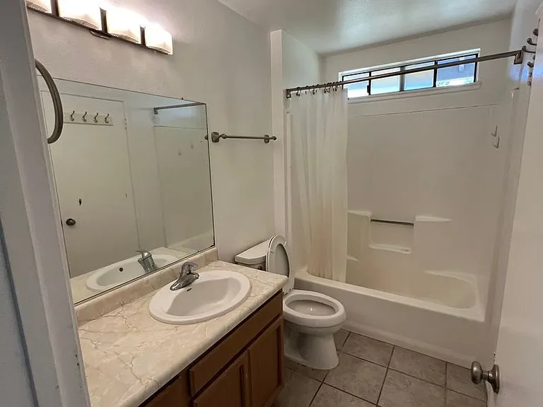 406 Coronado Dr — Photo 13