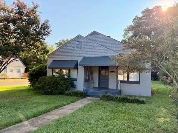 406 3rd St, Spencer, NC 28159