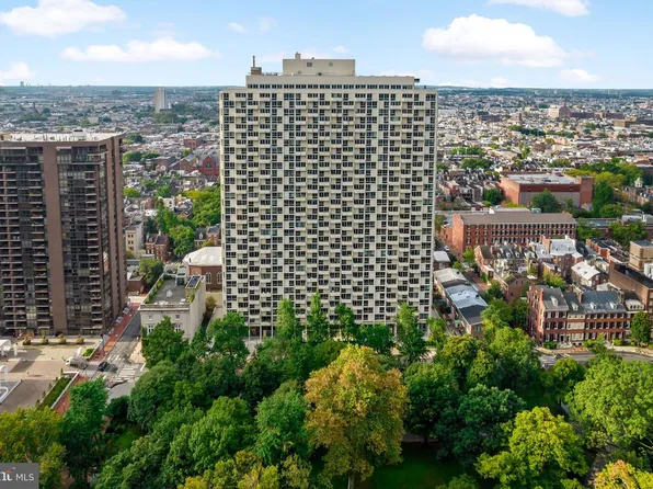 604-36 S Washington Sq APT 604, Philadelphia, PA 19106