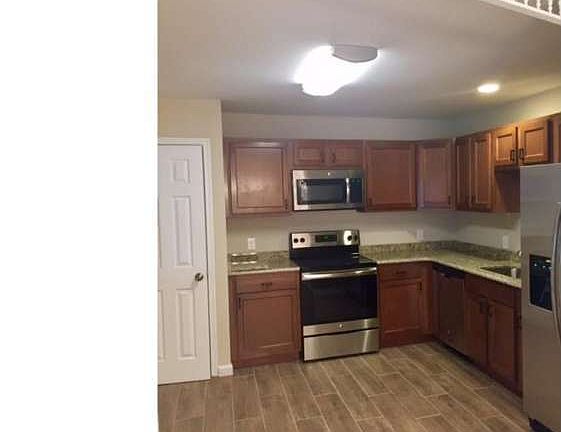 4th image of 3112 W 3rd St