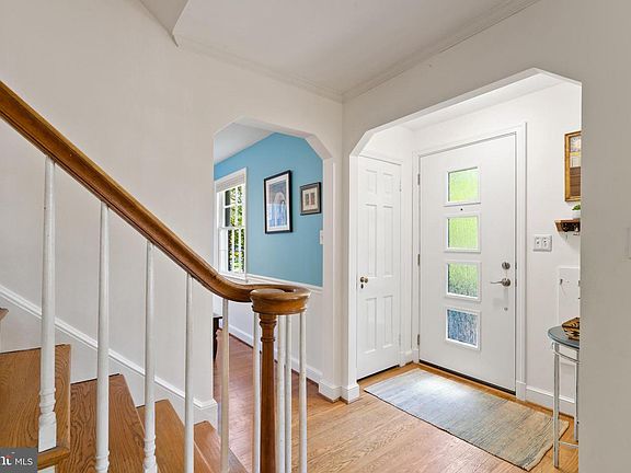 4th image of 5206 Saratoga Ave