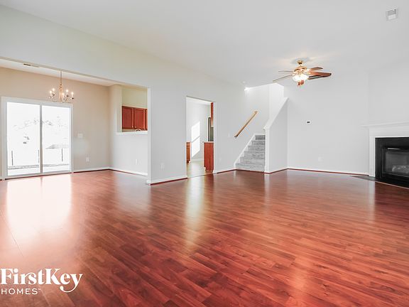 5th image of 608 Abingdon Ln