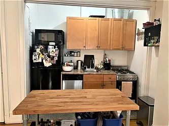 Rented by Dynamik Realty