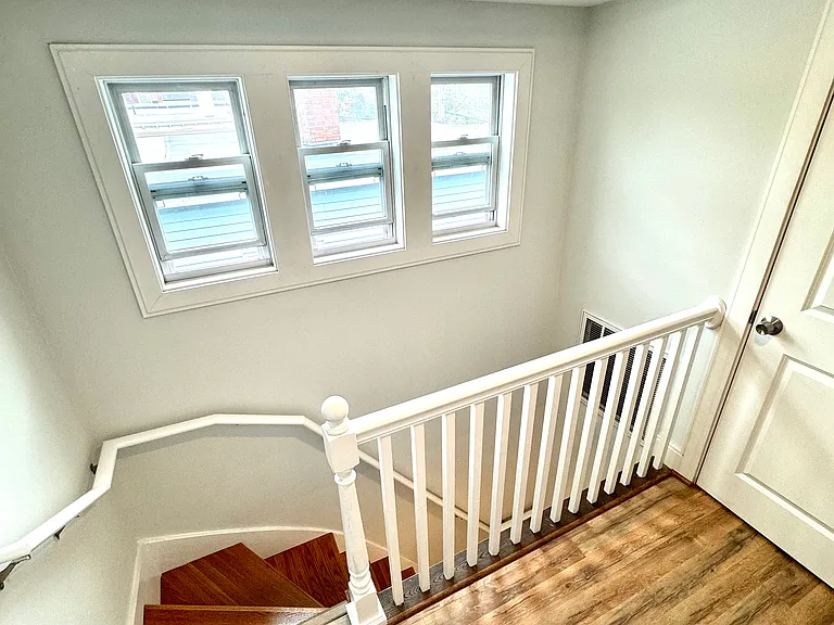187 Webster Ave #2 — Photo 16