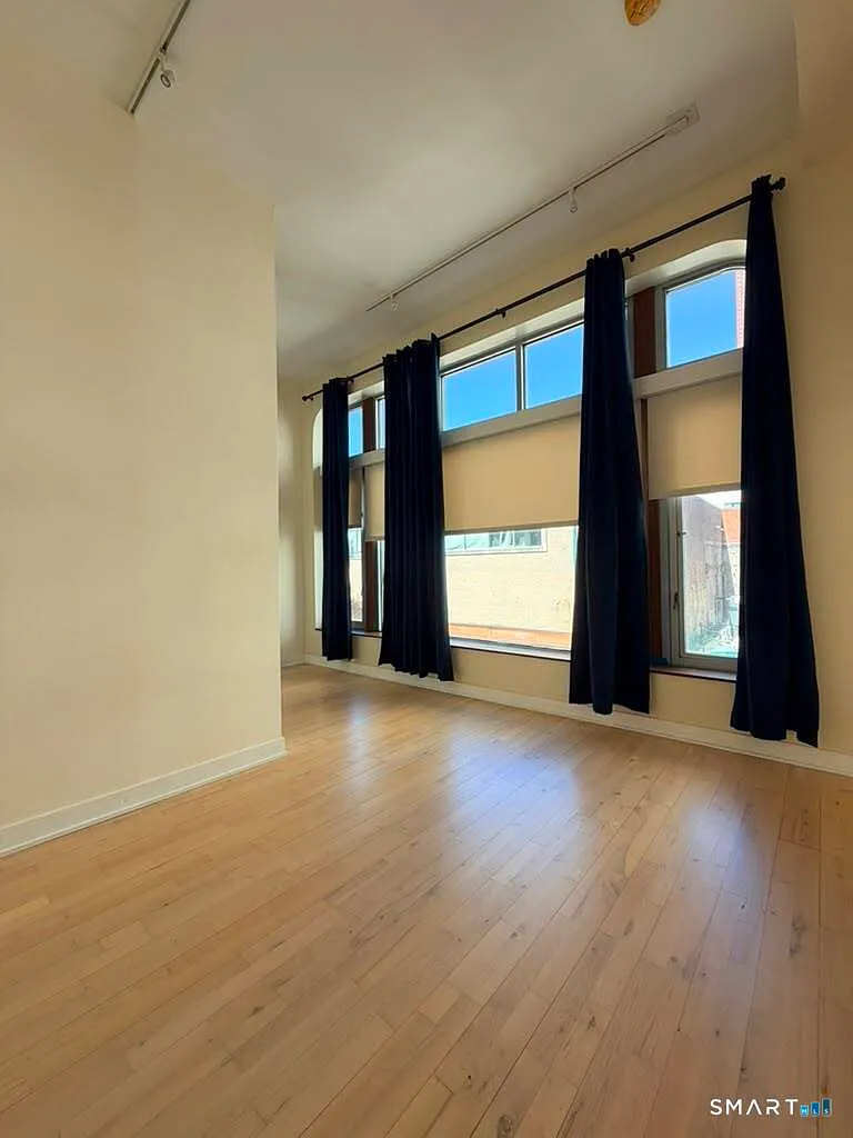 804 Chapel St — Photo 1