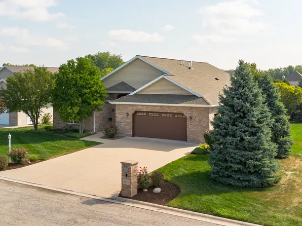 2207 Liberty Ln, Peru, IL 61354