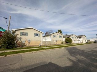 104 N High St, Baxter, IA 50028