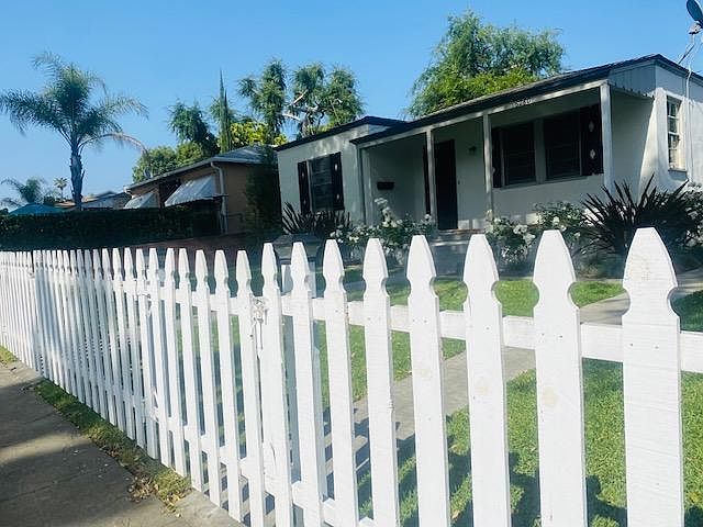 1st image of 6260 Canobie Ave