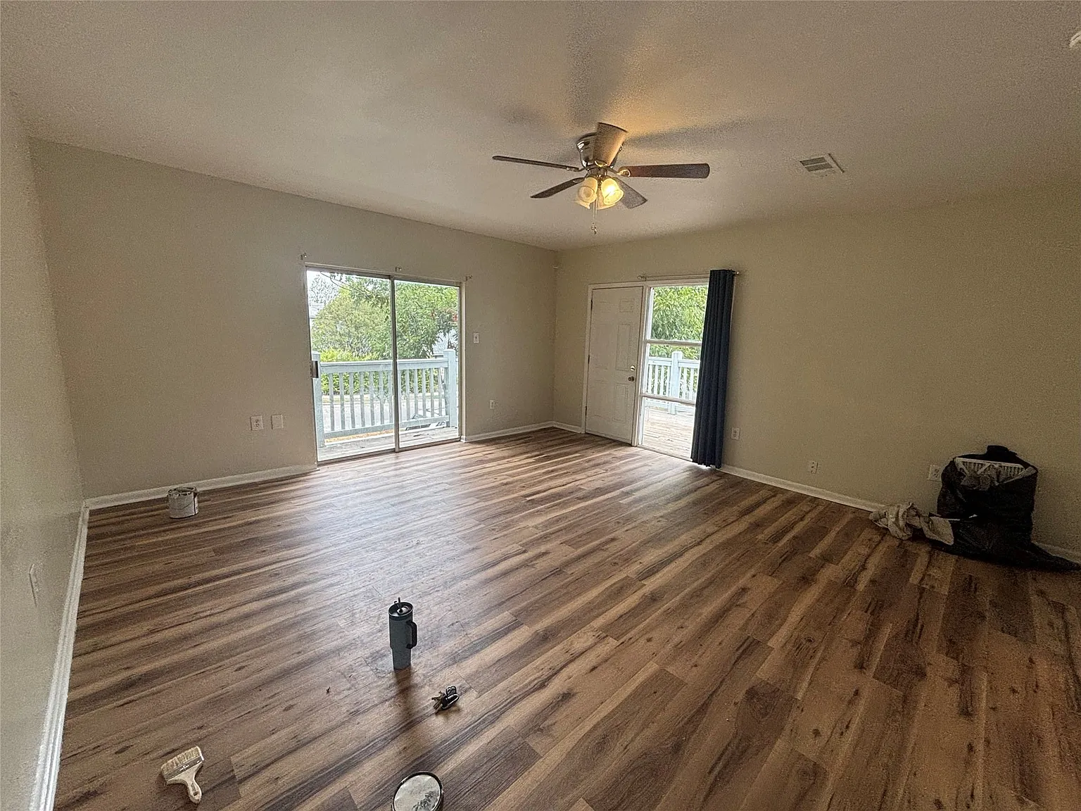 2 bed, 1.0 bath, 1206 sqft, $1,550 — Photo 1
