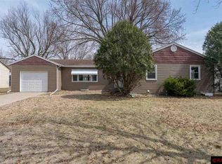 227 Thayer Ave, Mankato, MN 56001