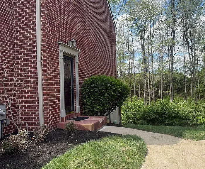 9110 Dominion Cir — Photo 2
