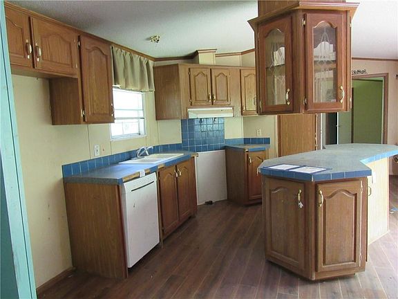 4th image of 17421 Carroll Rd