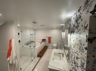 8745 N Fielding Rd, Bayside, WI 53217