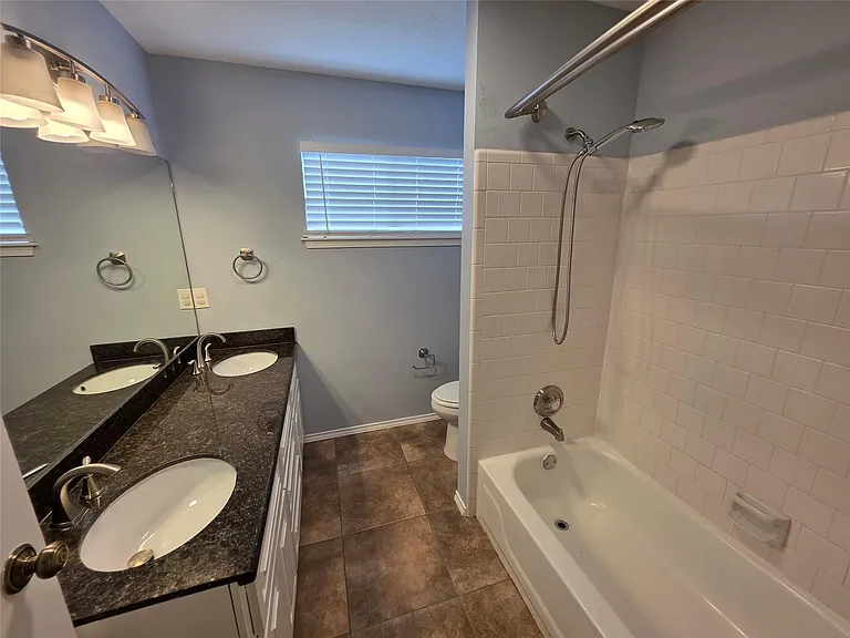 8 Fawnchase Ct — Photo 13
