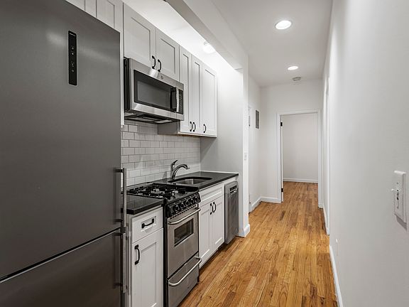 2nd image of 172 E 82nd St #5D