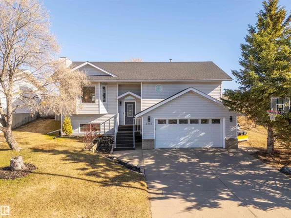 3802 54th Ave, Cold Lake, AB T9M 2B1
