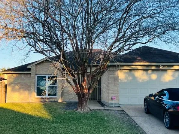 7043 River Bluff Dr, Houston, TX 77085