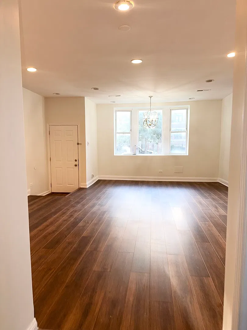 2 bed, 1000 sqft, $2,200 — Photo 4