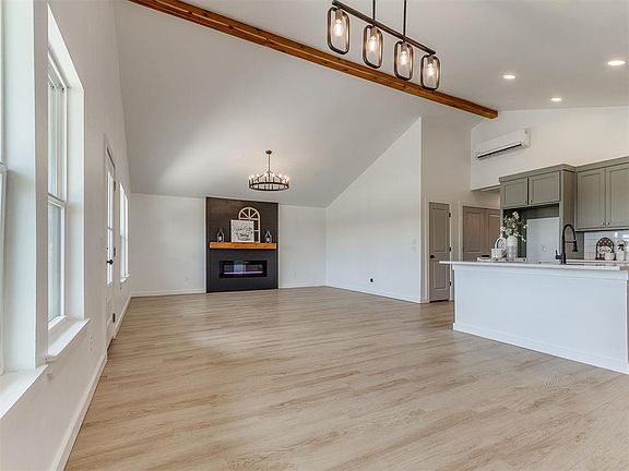2nd image of 108 McDonald Dr