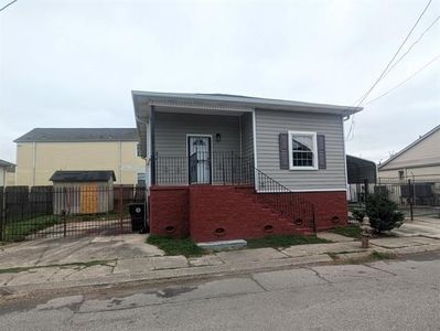 3132 College Ct, New Orleans, LA, 70125
