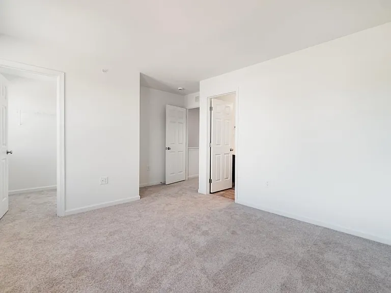 20 Meredith Way — Photo 11