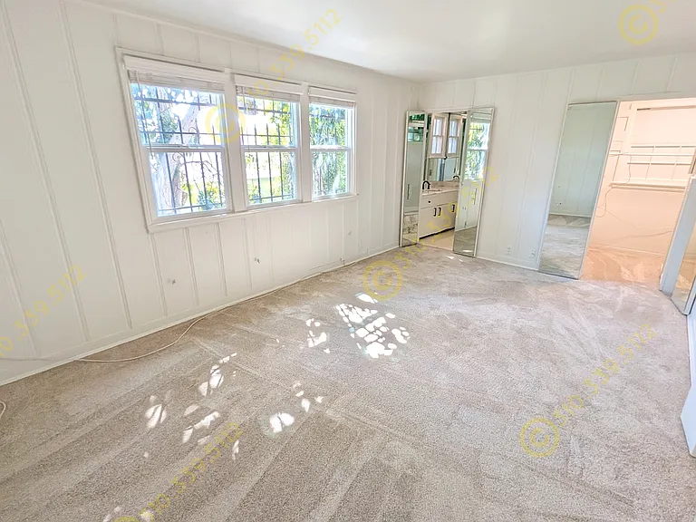 969 N Doheny Dr #1/2 — Photo 29