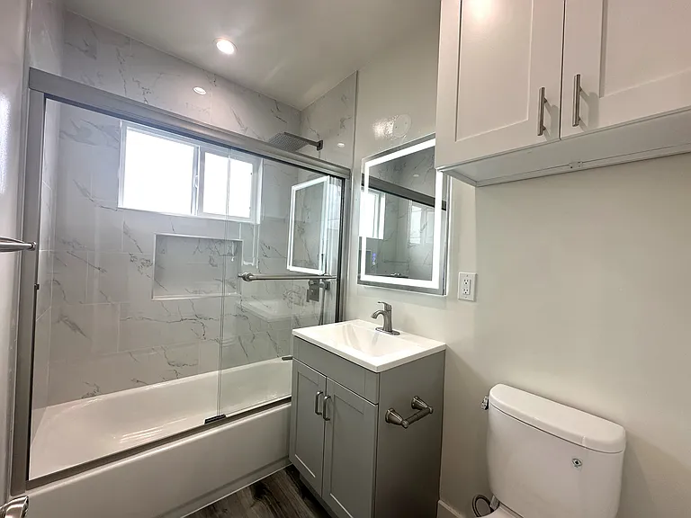 1720 Butler Ave #5A — Photo 7