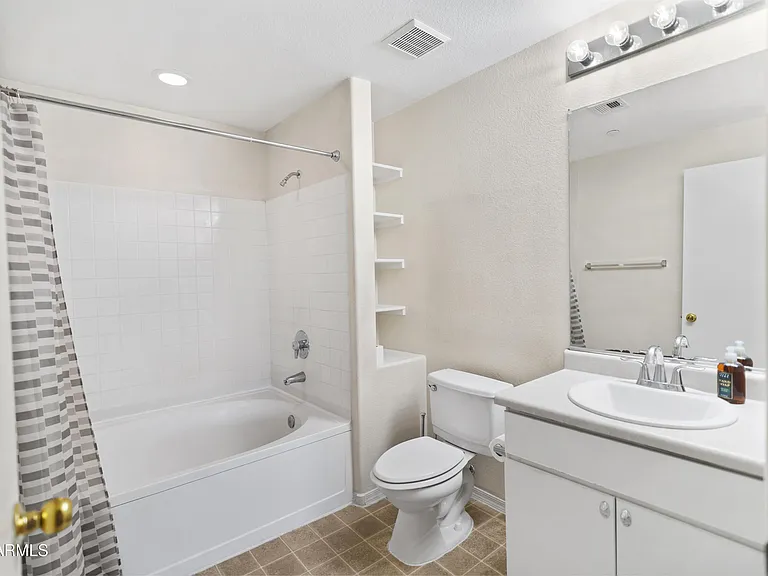 3302 N 7th St #327 — Photo 8