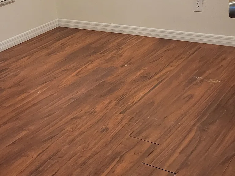 604 Brooke Ct — Photo 12