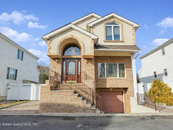 65 Comfort Ct, Staten Island, NY 10312