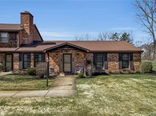 155 Wedgewood Dr, Williamsville, NY 14221