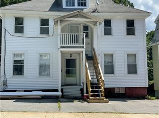16 Bradley St, Putnam, CT 06260