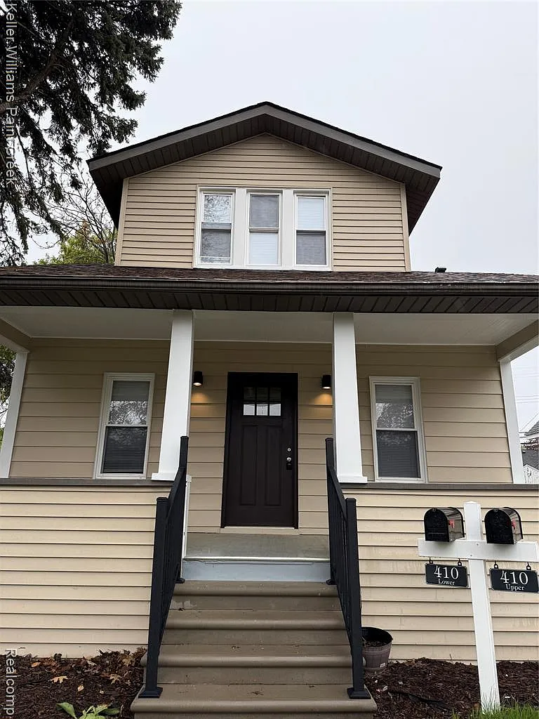 1 bed, 1.0 bath, 903 sqft, $1,950 — Photo 1