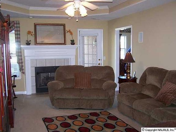 3rd image of 104 Antique Rose Dr