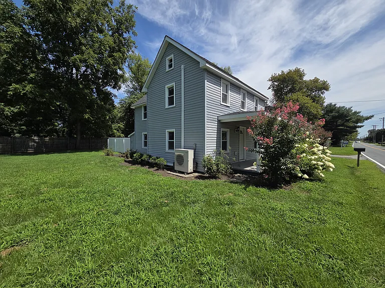 939 Cayots Corner Rd — Photo 2
