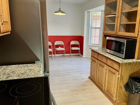 3rd image of 1154 Darren Dr