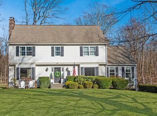 35 Armand Rd, Ridgefield, CT 06877