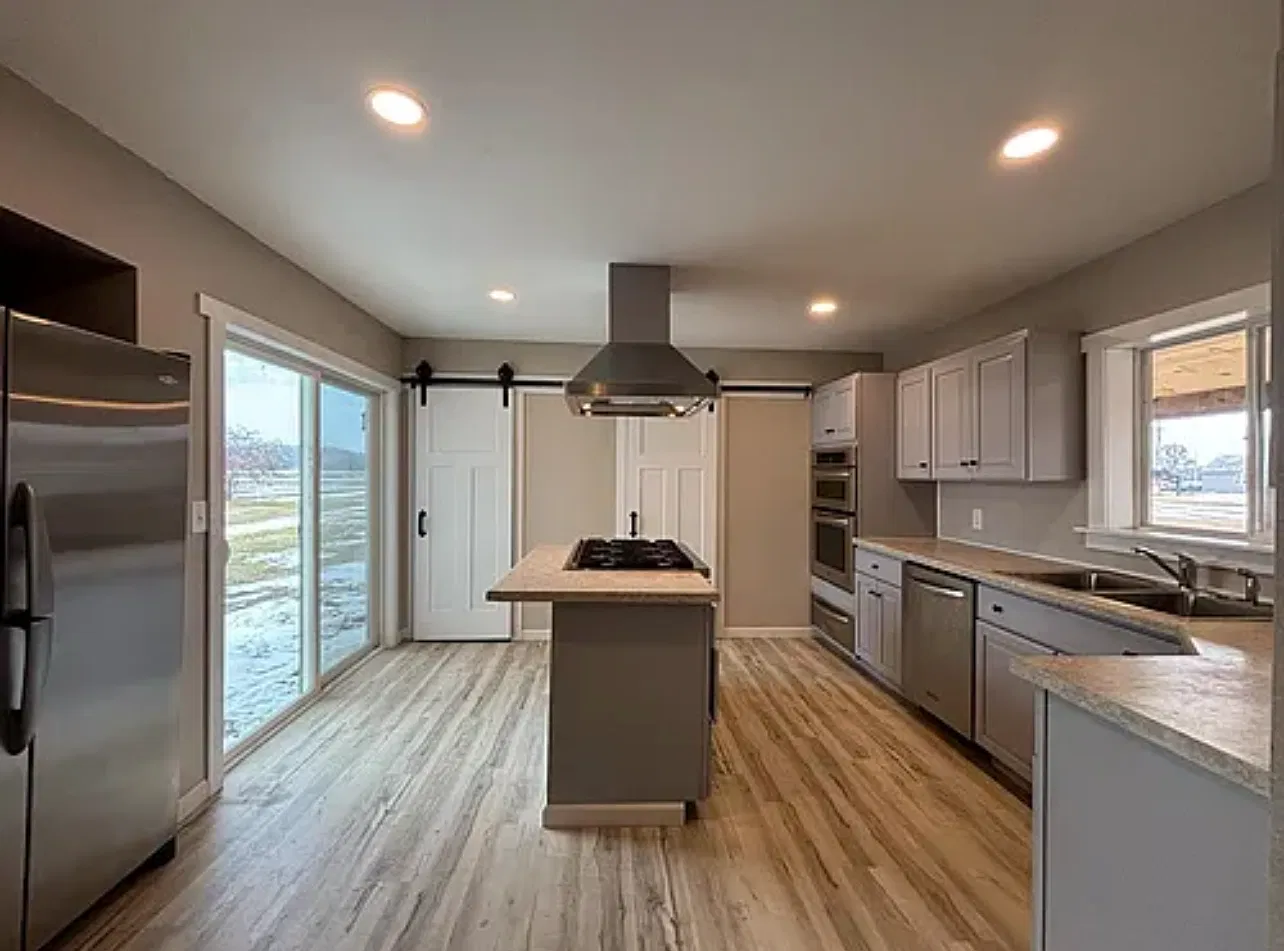 3 bed, 1500 sqft, $2,000 — Photo 3