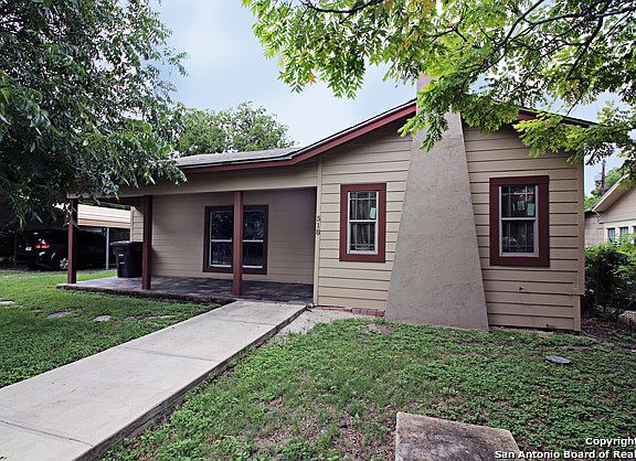 4th image of 318 Hermitage Ct