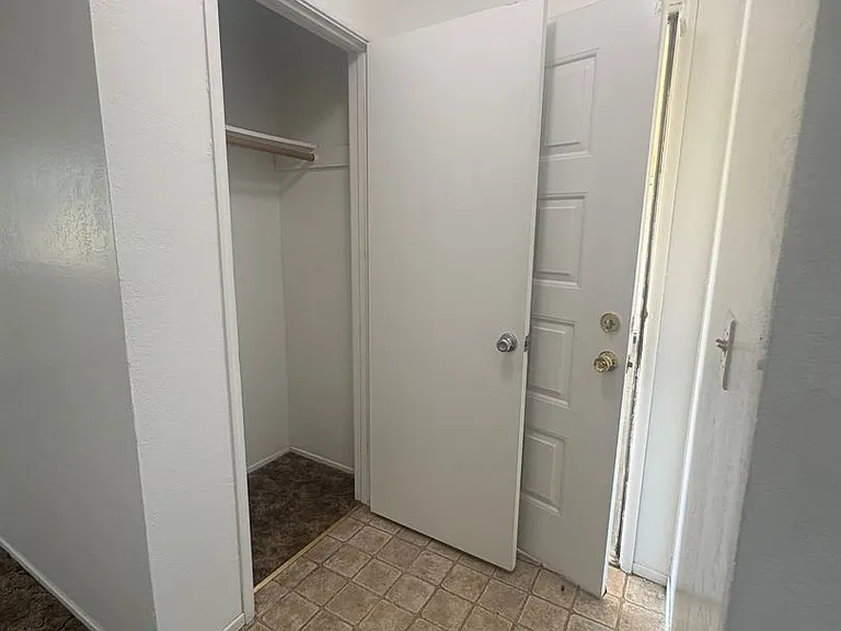 1590 Alfred Way — Photo 10