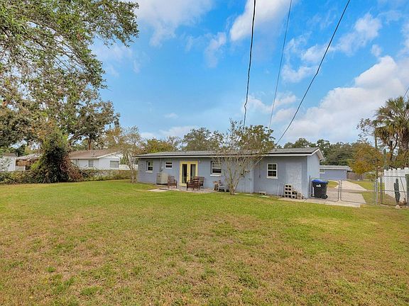3rd image of 1236 La Gorce Dr